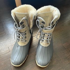 SPERRY Water-resistant Shearling Lined Boot